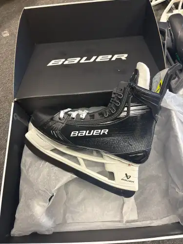 NEW Bauer Vapor Hyperlite 2 Pro Stock Skates - Senior 10, Fit 1, 288mm Runners- Pixallo.store