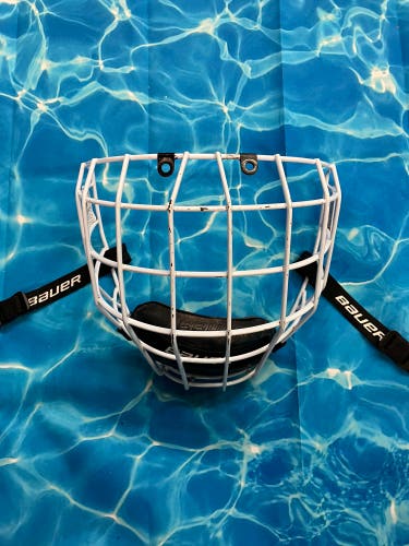 Bauer Profile II Hockey Cage | Size Medium (Used)