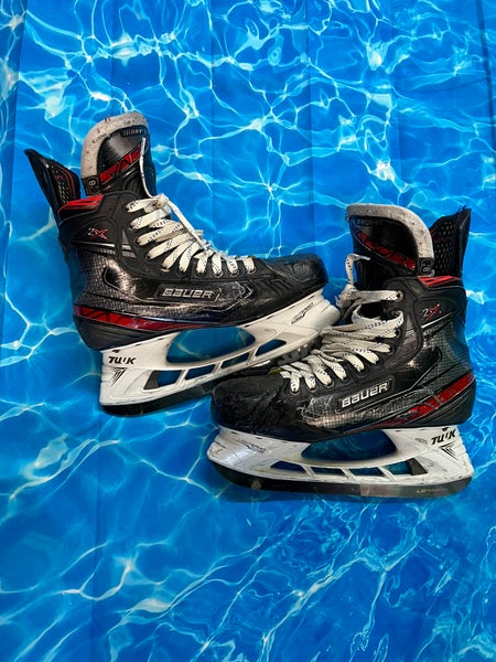 Senior Bauer Vapor 2X Hockey Skates Regular Width 8.5 (Used)