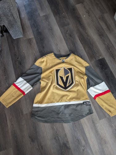 Vegas Golden Knights Gold Men's Breakaway Jersey (Used) XL