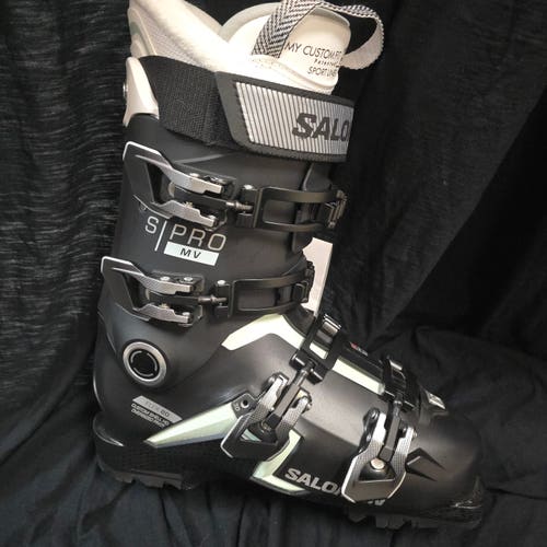 Mondo 25 & 25.5 Women's Salomon All Mountain S pro Ski Boots Soft Flex (New)