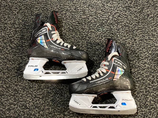 Used Senior True HZRDUS 9X Hockey Skates Size 6