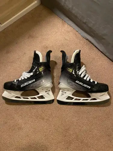 Bauer Pro Stock Vapor Hyperlite 2 Hockey Skates Size 7.25 - Pixallo.store