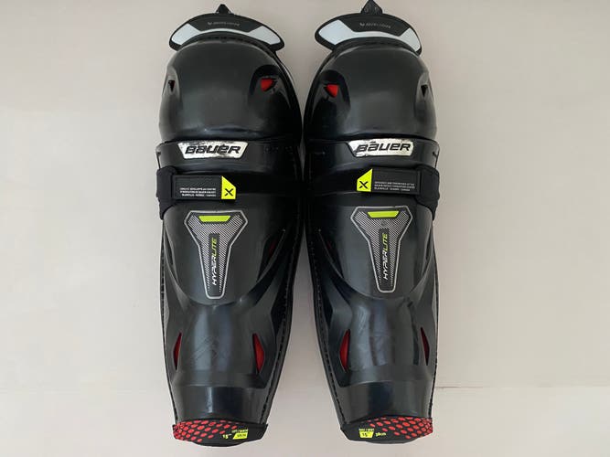 Senior Bauer Vapor Hyperlite Shin Pads 15" guards