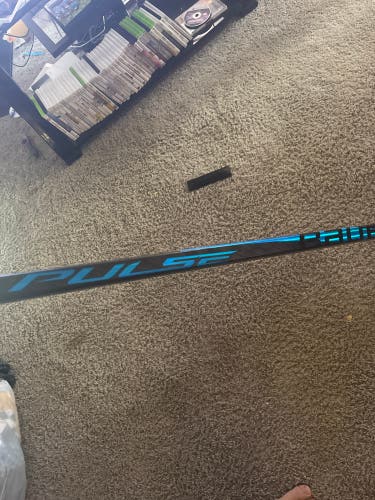 Senior Bauer PULSE Right Handed Hockey Stick P92 Pro Stock (New)