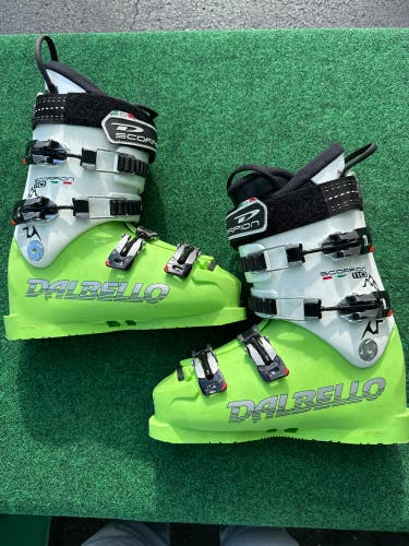 Men's Dalbello Scorpion 110 Ski Boots (Used) | Mondo 26.5 (307mm)