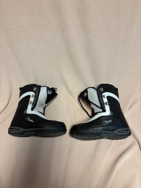 Women's Size 8 Morrow Snowboard Boots (Used)