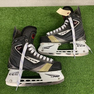 CCM U+ Crazy Light Hockey Skates | Size 6 (Used)