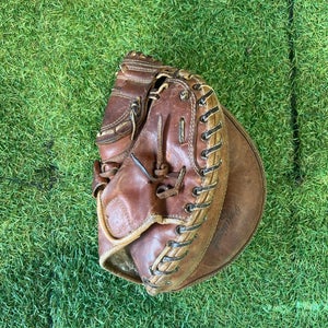 Nokona CM37 RH Baseball Catcher's Mitt 33" (Used)