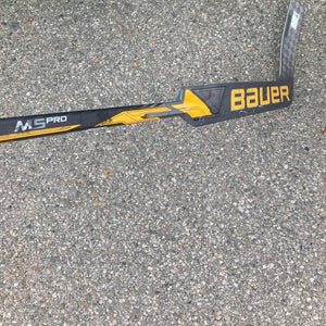 Intermediate Bauer M5 pro Goalie Stick Regular 23" Paddle (Used)