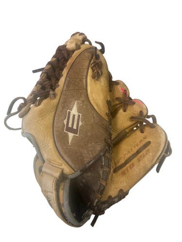 Used Easton STB 152 BB/SB Glove RH Throw Brown 11 1/2" 11862-S000091510