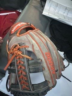 2019 Infield RH Wilson A2000 Baseball Glove 11.75" (Used)