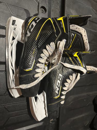 2020 CCM Super Tacks 9370 Hockey Skates 8 (Used)