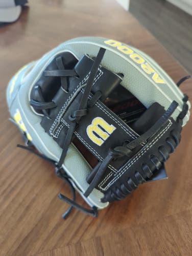 2024 Wilson RH Infield A2000 1786 Baseball Glove 11.5" (New)