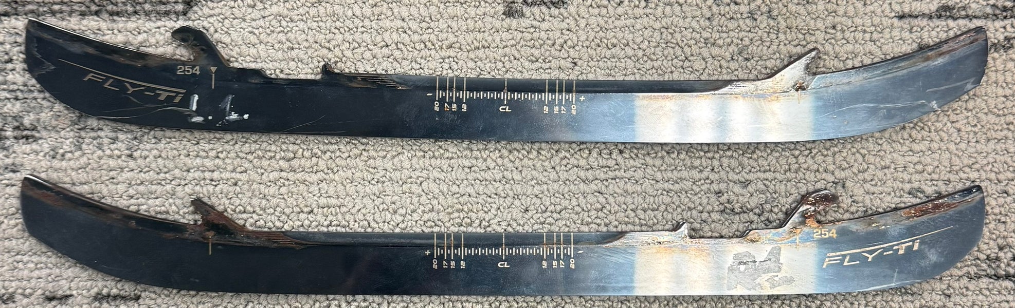 Bauer Fly-Ti Holders, Runners, & Replacement Steel Blades 254 mm (Used)