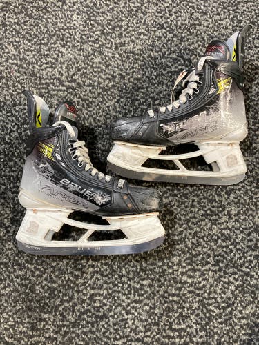 Used Intermediate Bauer Vapor Hyperlite 2 Hockey Skates Size 6.5