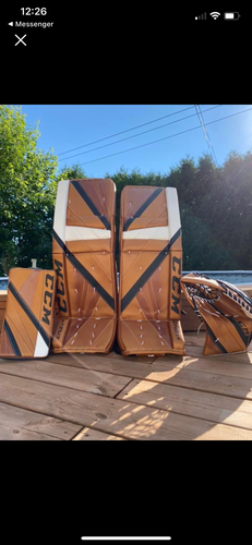 34" 2022 CCM Eflex 5 Regular Goalie Full Set (Used)