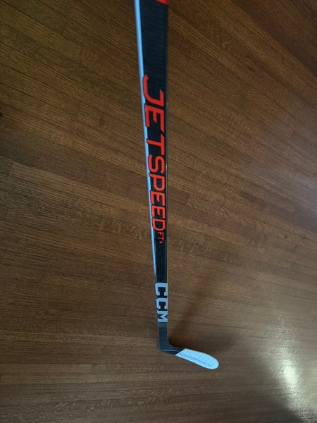Senior CCM JetSpeed Team Left Hand Hockey Stick P28 (Used)