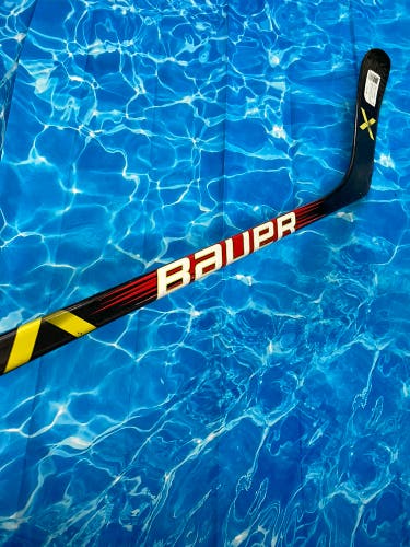 Junior Bauer Vapor X Hockey Stick Left Hand P28Y (Used)