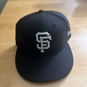San Francisco Giants Black Adult Unisex One Size Fits All New Era SnapBack (Used)