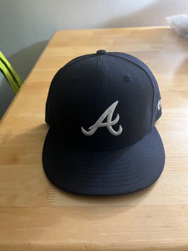 Atlanta Braves Blue Adult Unisex 7 1/4 New Era Hat (New)