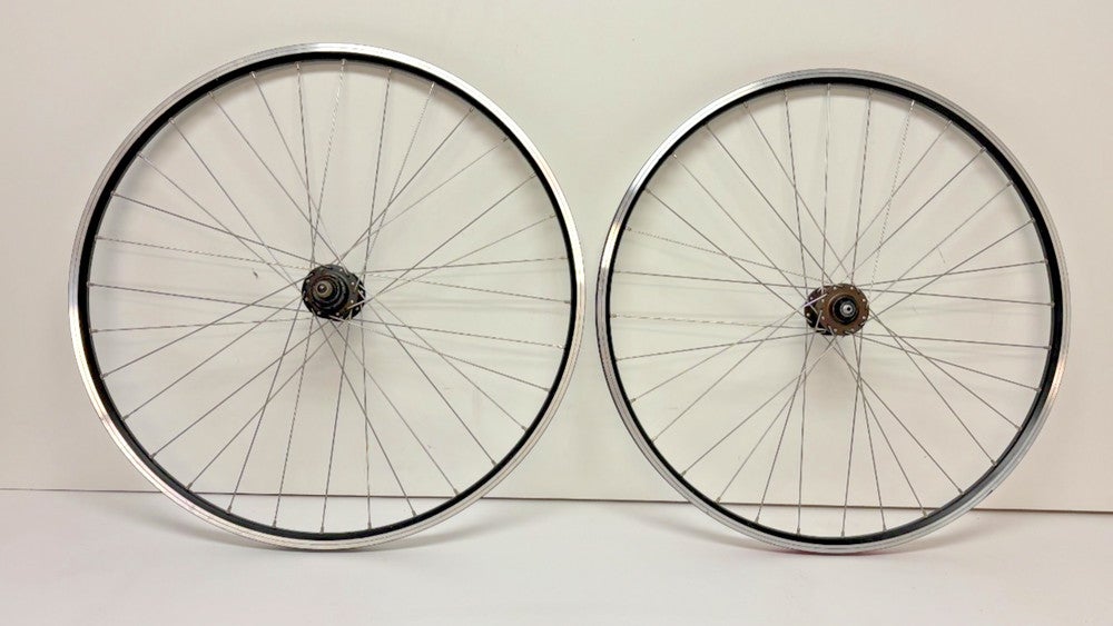 Redline 32-Spoke Black Aluminum Disc Brake QR/Bolt-On 29er Wheelset CLEAN