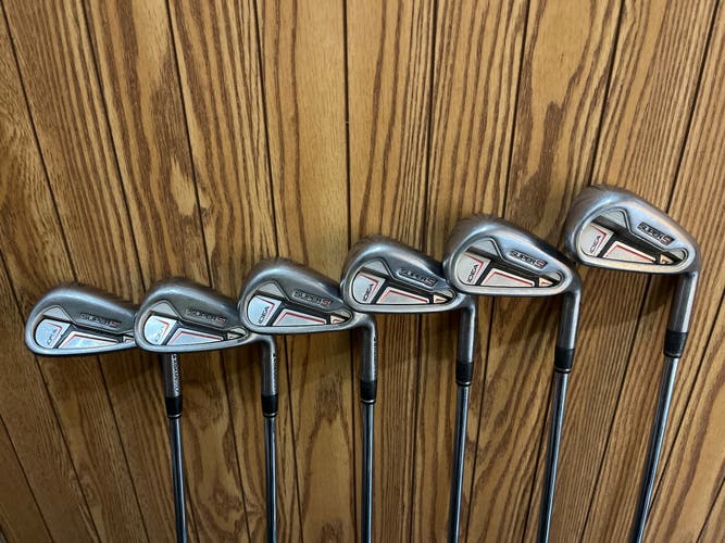 Men's Adams Idea Super S Right Handed Iron Set Regular Flex (Used)