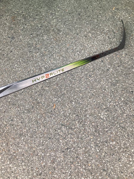 Senior Bauer Vapor Hyperlite 2 Hockey Stick Right Handed P90TM 70 Flex (Used)