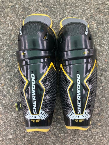 Junior Sher-Wood Shin Pads 11" (Used)