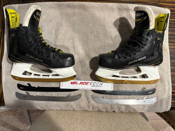 2022 Bauer Supreme M4 Hockey Skates Size 6.5 (Used)