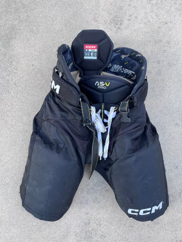 Senior Medium CCM Tacks AS-V Pro Hockey Pants (Used)