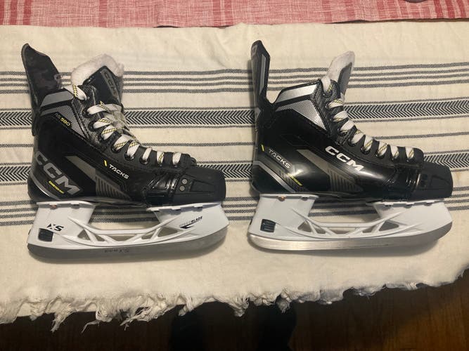2024 CCM AS-580 Hockey Skates Regular Width Size 4.5 (New)