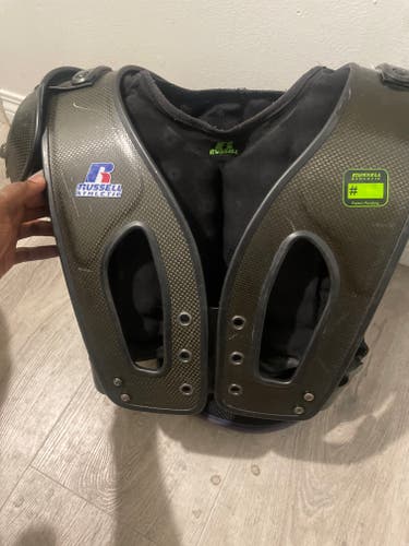 Adult Riddell Carbontek Shoulder Pads (Used)