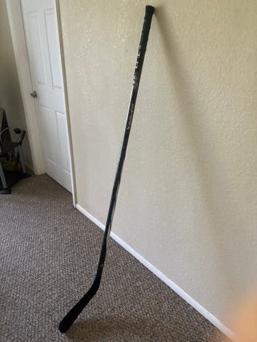 Senior Bauer Proto R Right Handed Hockey Stick P92 (Used)