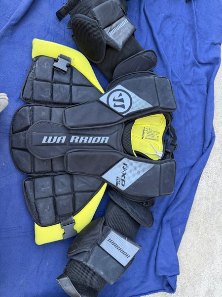 Large/Extra Large Warrior Goalie Chest Protector (Used)