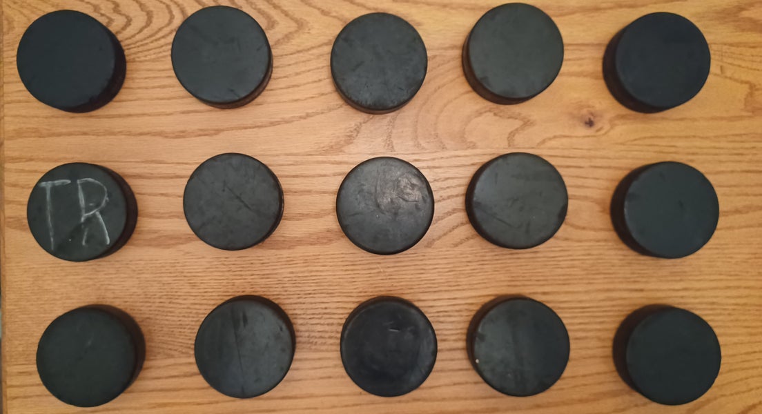 15 good hockey pucks