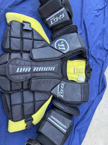 Large/Extra Large Warrior Goalie Chest Protector (Used)
