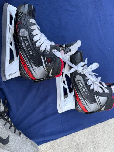 2019 Bauer Vapor X2.7 Hockey Goalie Skates Size 2.5 (Used)