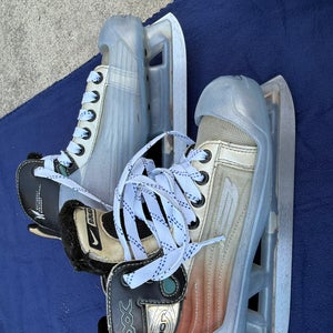Nike Bauer Hockey Goalie Skates Size 1.5 (Used)