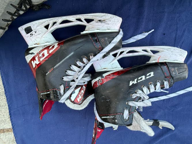 2021 CCM JetSpeed FT475 Hockey Skates Size 3 (Used)