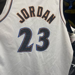 Jordan Wizards White Size 60 Men's Nike IIHF PRO STOCK Jersey (Used)