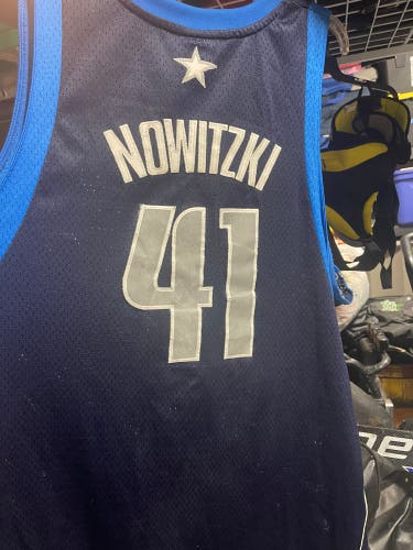 Dirk Nowitzki Jersey Blue XXXXL Men's Adidas Jersey (Used)