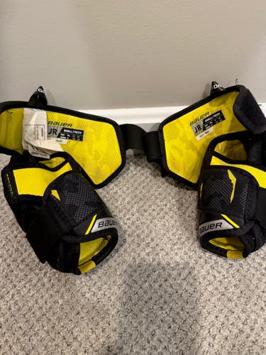Junior Small Bauer supreme 3s Elbow Pads (Used)