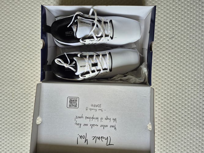 Sqairz White Men's Molded Baseball Cleats Size 13.0 (W 14.0) Adult Low Top Molded Cleats (New)
