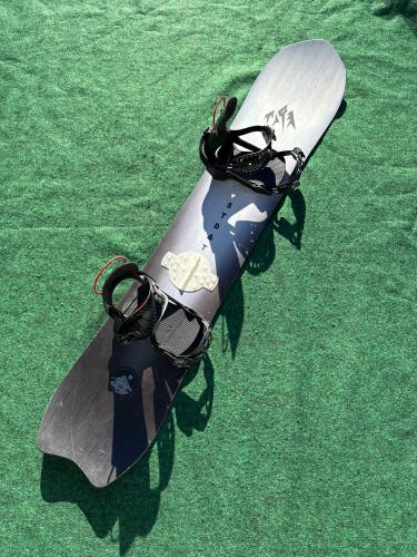 Men's Jones Stratos Snowboard With Large Clew Bindings Directional (Used)
