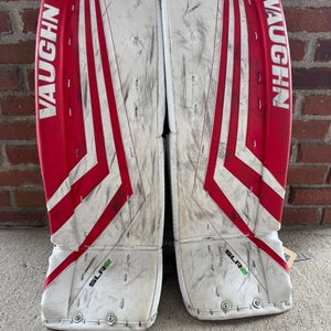 White/Red 28" Vaughn Ventus SLR 2 Jr Goalie Leg Pads (Used)