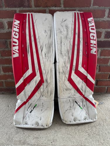 White 28" Junior Vaughn Ventus SLR Jr Goalie Leg Pads (Used)