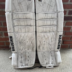 White 28" Junior Vaughn Velocity V6 Goalie Leg Pads (Used)