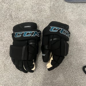 CCM HG 12 Gloves