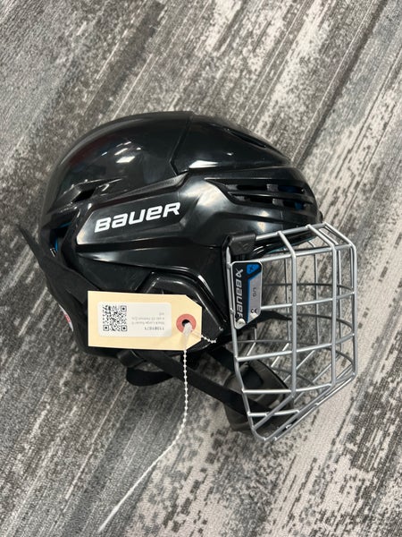 Black Large Bauer Re-akt 55 Helmet (Used)